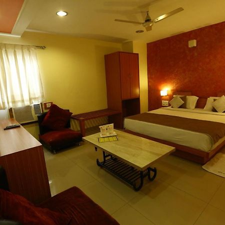 Hotel Paradise إندور المظهر الخارجي الصورة